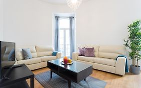 FLH Graça Spacious Flat